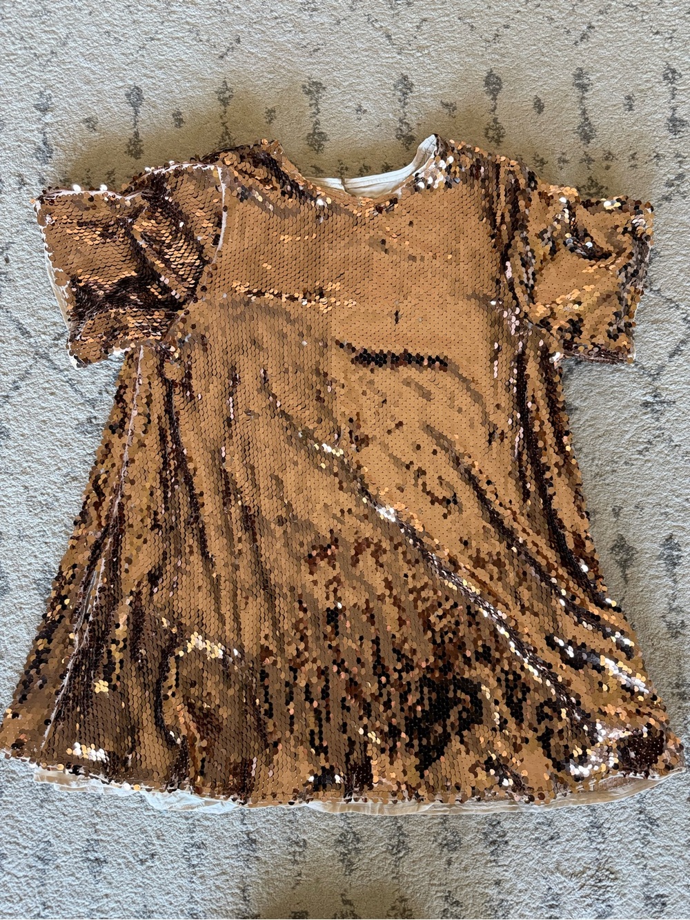 Maeve Short-Sleeve Gold Sequin Swing
Mini Dress - Picture 4 of 11